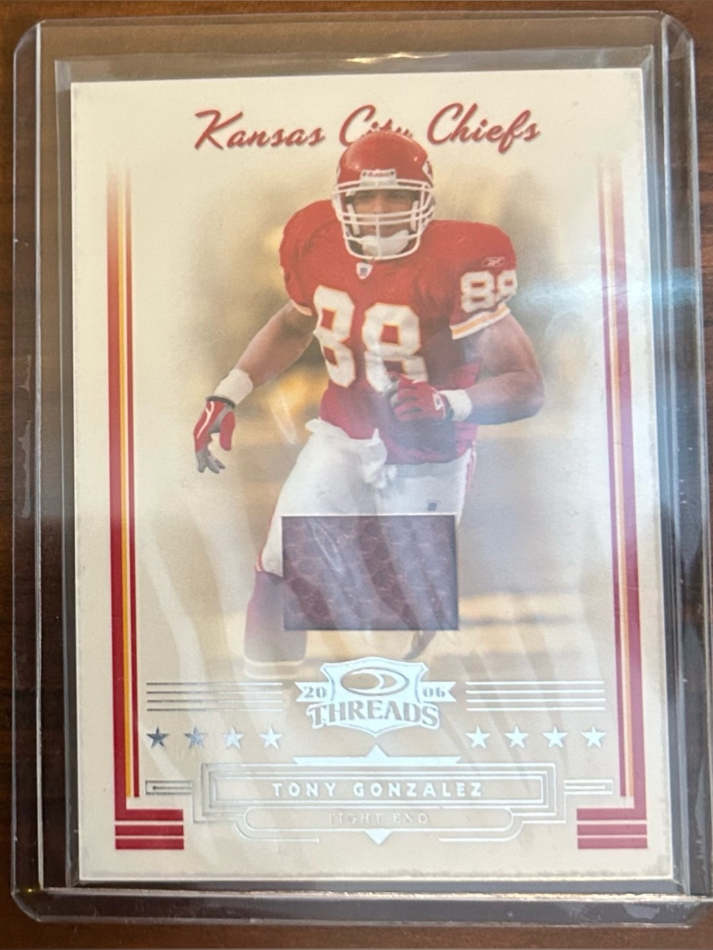 Tony Gonzalez 2006 Donruss Threads Football Card